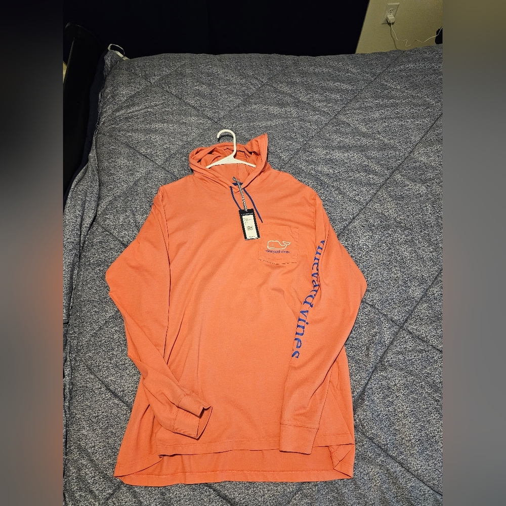Vineyard vines hooded shirt
